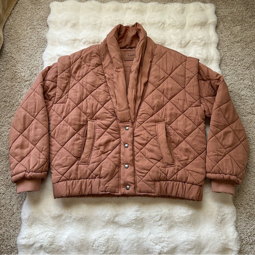 Cozy Blank NYC Women's Quilted Puffer Jacket - M. - Picture 2 of 11